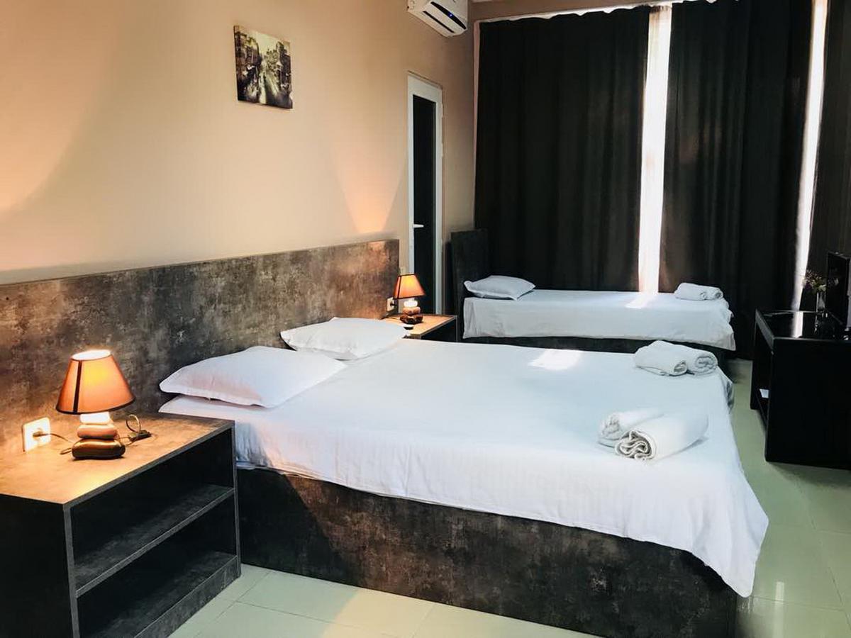 Tiflis Avlabari Hotel Esterno foto