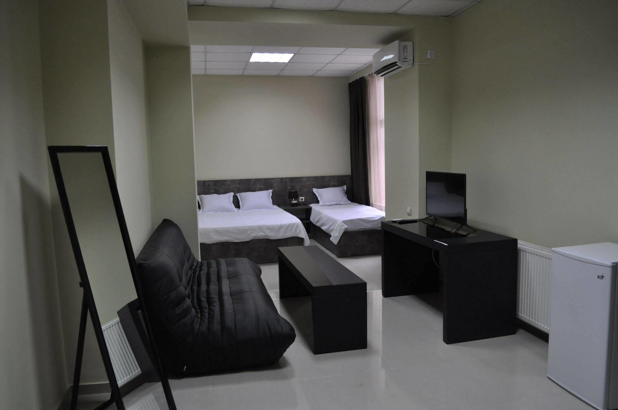 Tiflis Avlabari Hotel Esterno foto