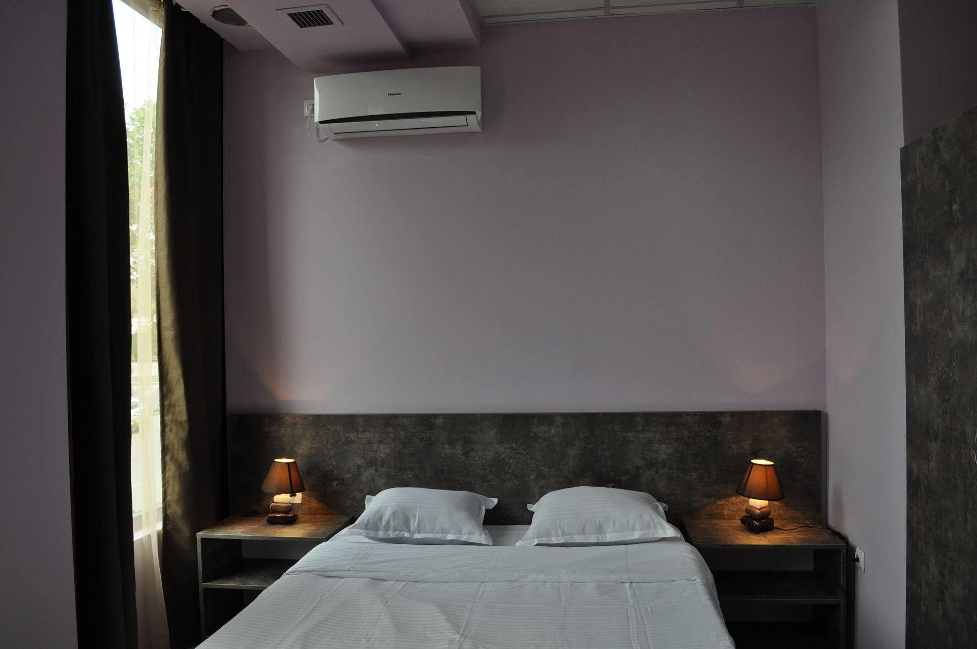 Tiflis Avlabari Hotel Esterno foto