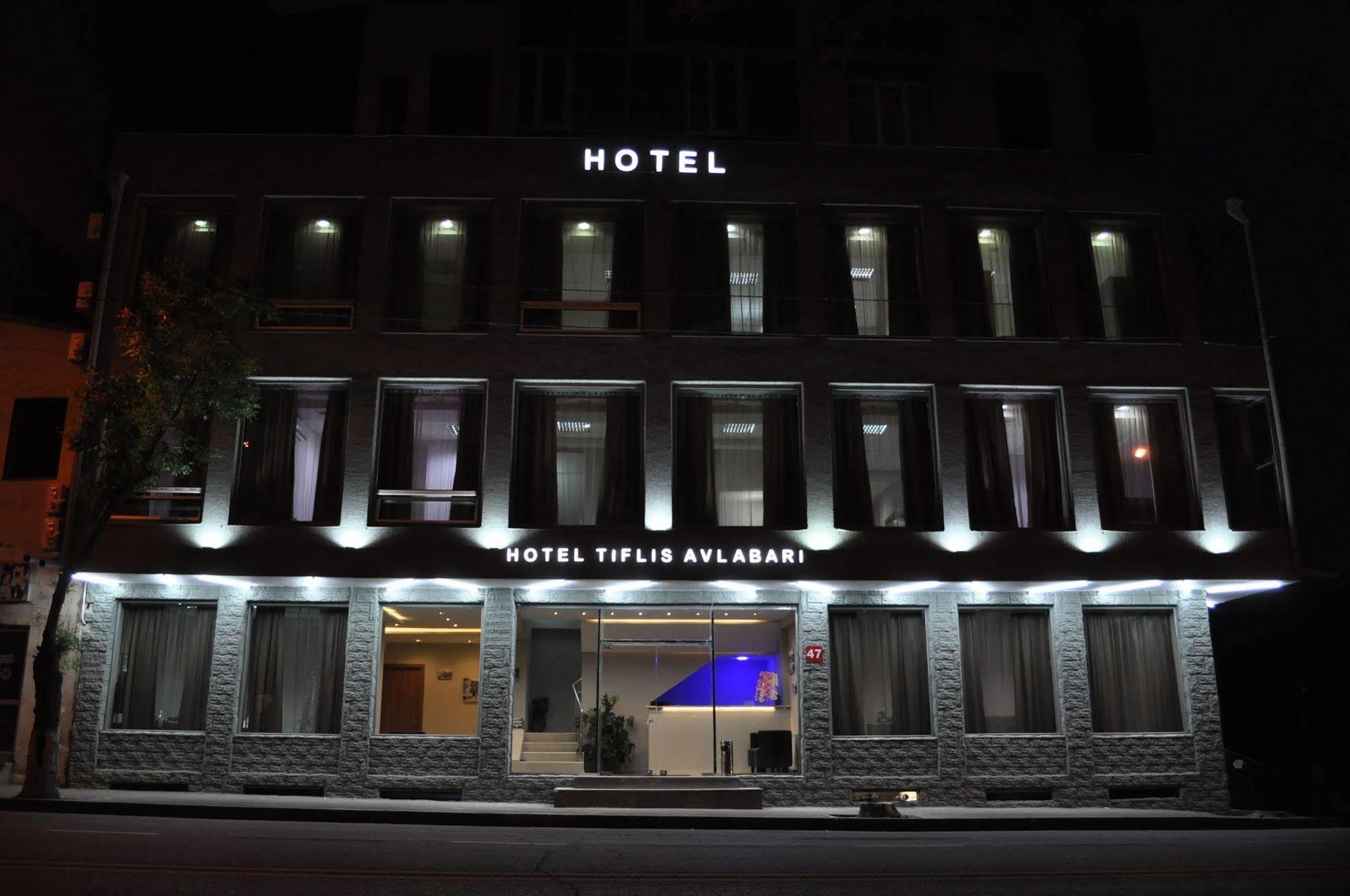 Tiflis Avlabari Hotel Esterno foto