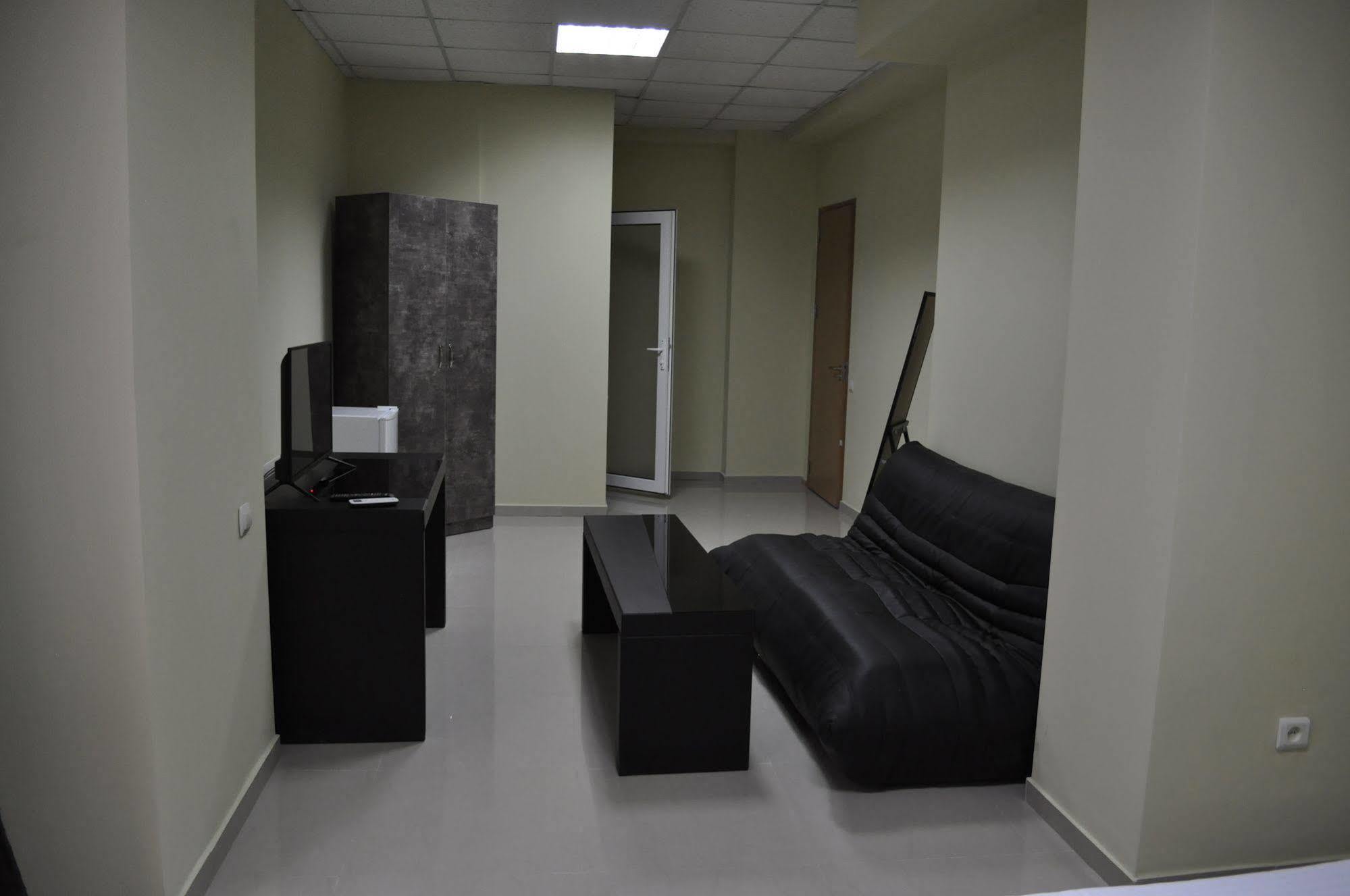 Tiflis Avlabari Hotel Esterno foto