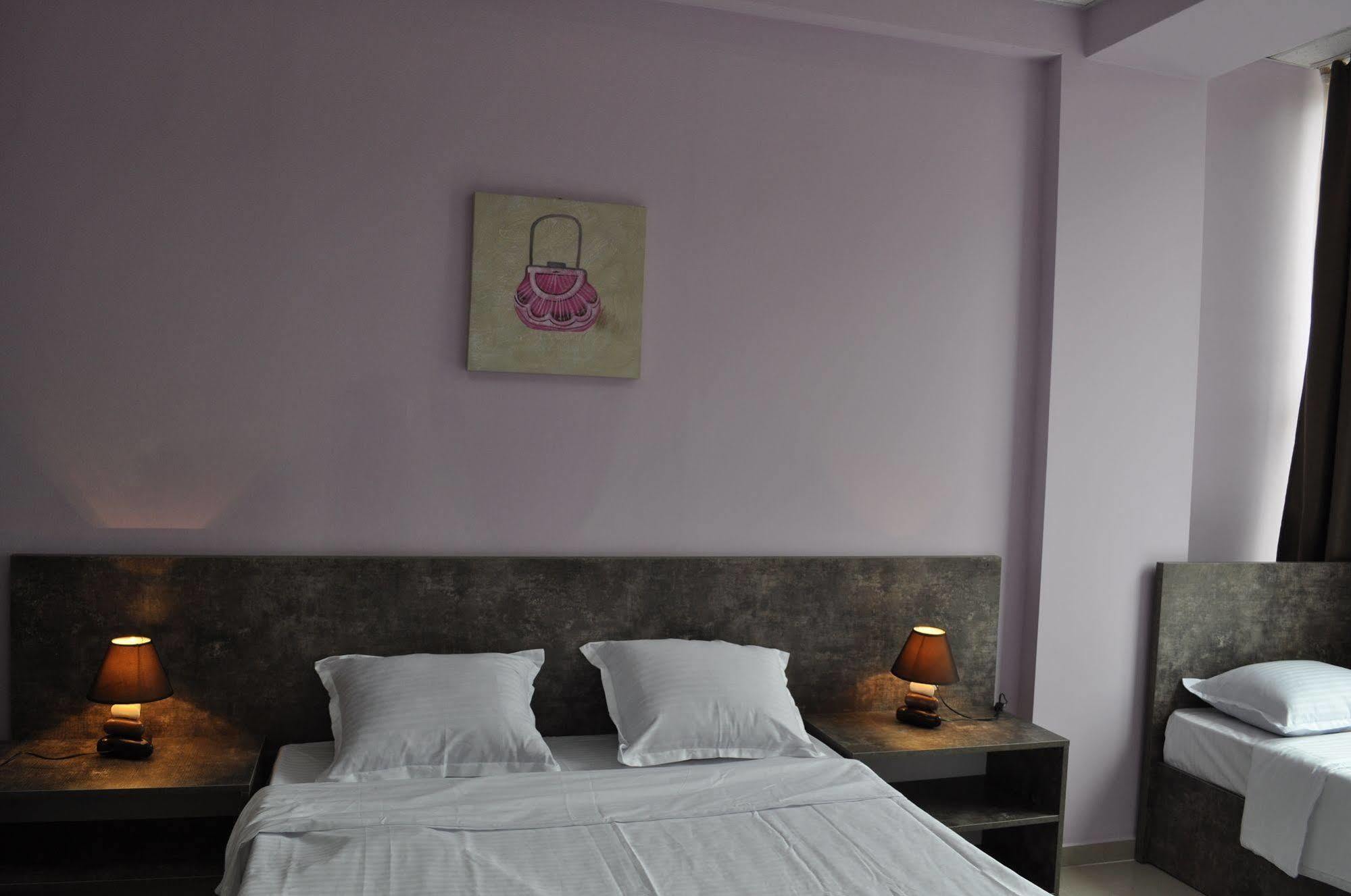 Tiflis Avlabari Hotel Esterno foto
