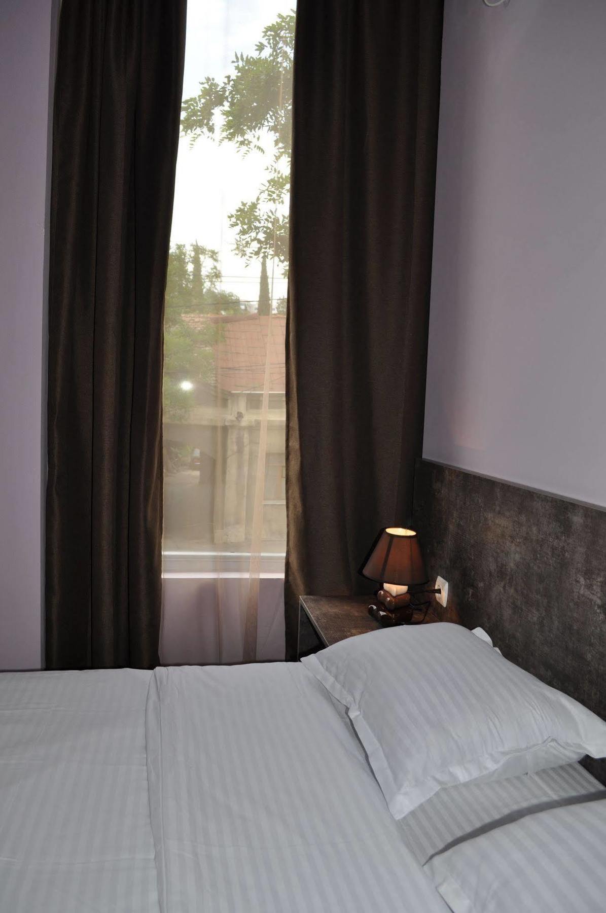 Tiflis Avlabari Hotel Esterno foto