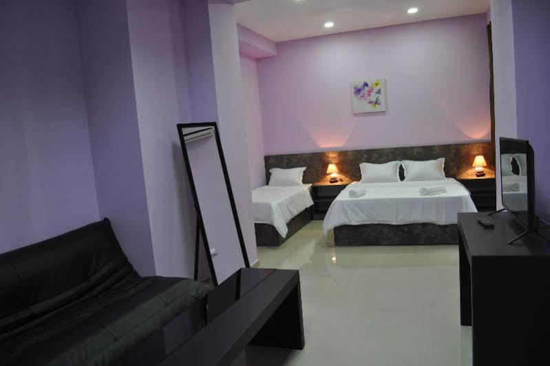 Tiflis Avlabari Hotel Esterno foto
